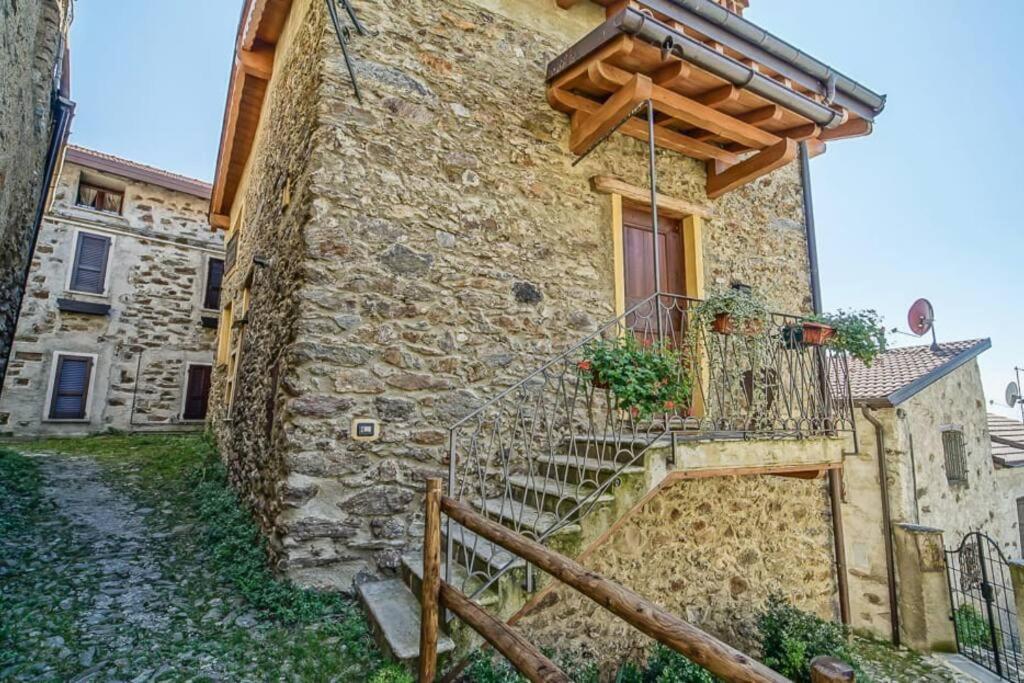 Chalet La Terrazza Vista Lago Bellano Exterior photo